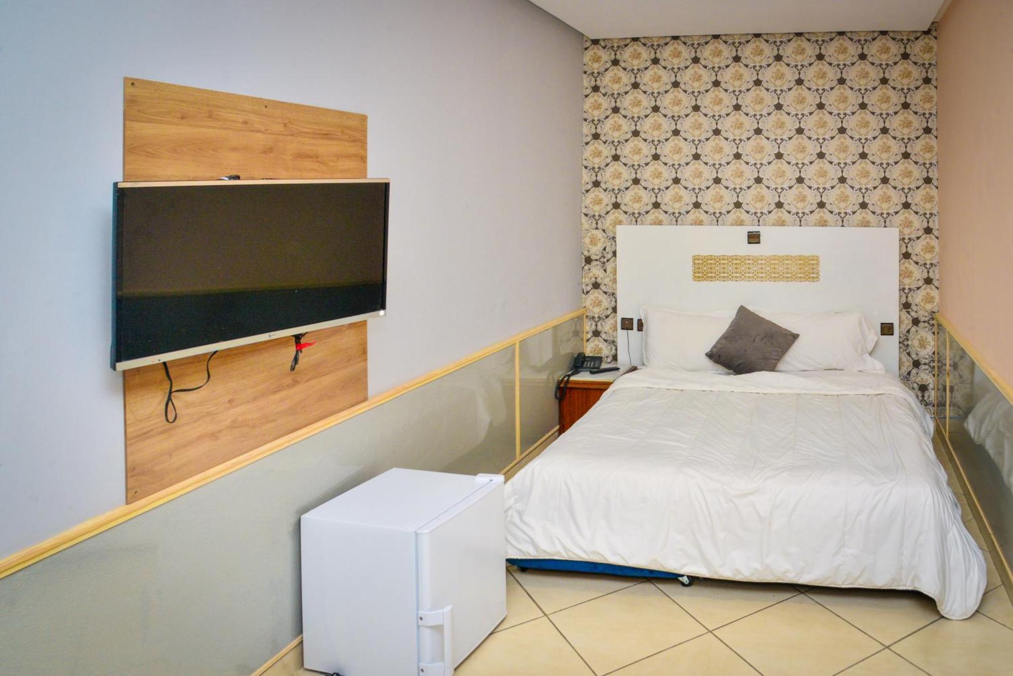 Free Zone Hotel Gzennaïa Eksteriør billede
